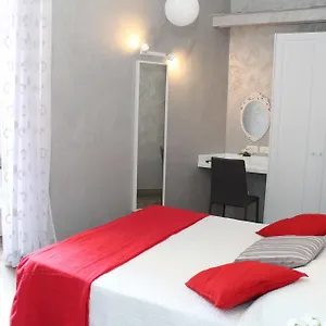 Residenza Nicola Naples